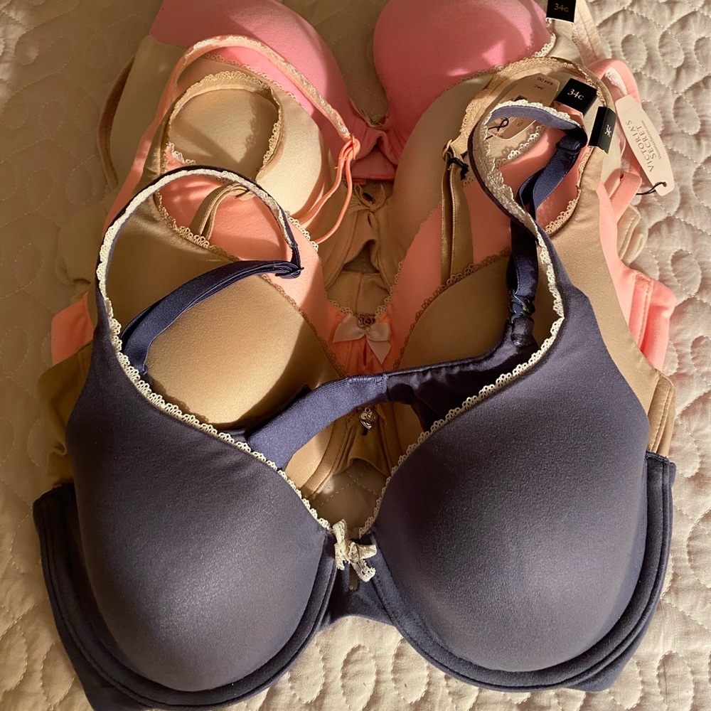 NWT VICTORIA SECRET BRAS 34C